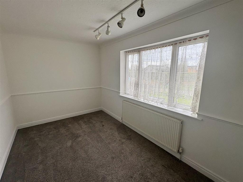 Downstairs bedroom 1