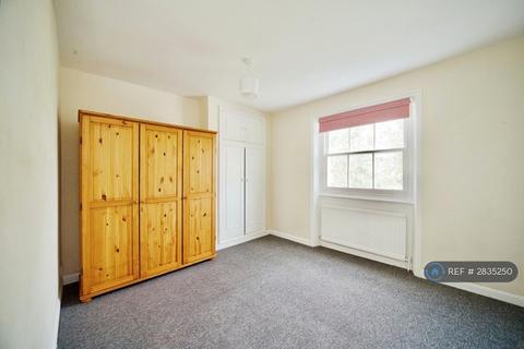 2 bedroom flat to rent, Tollington Park, London, N4