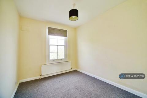 2 bedroom flat to rent, Tollington Park, London, N4