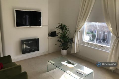 Grayshott Road, Wandsworth, SW11