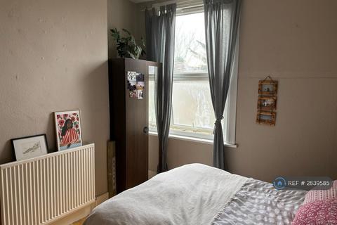 undefined, Falkland Road, London, N8
