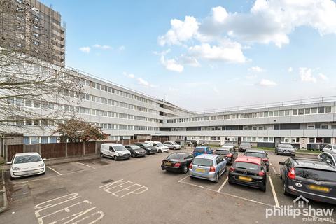Biscoe Close, Hounslow, TW5