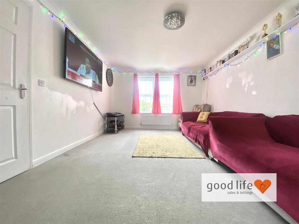 20260316 110845654 i OS29 HALESWORTHDRIVE.jpg