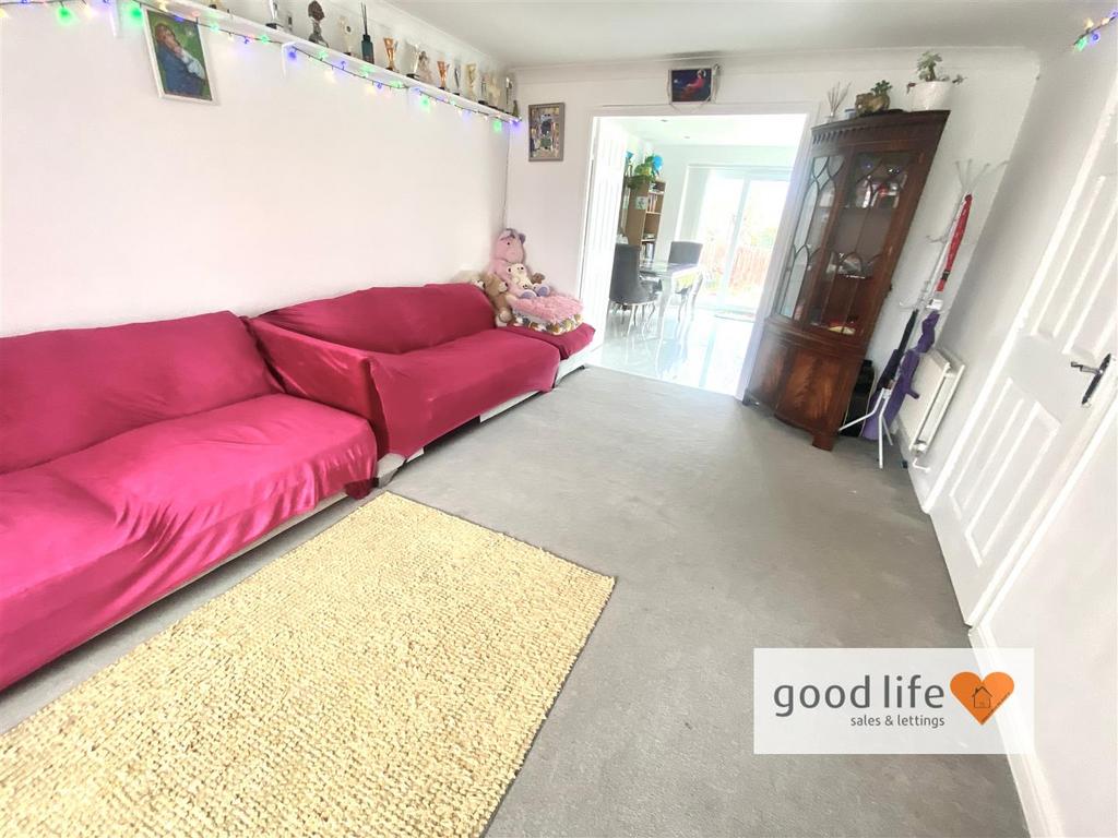 20260316 110903588 i OS29 HALESWORTHDRIVE.jpg