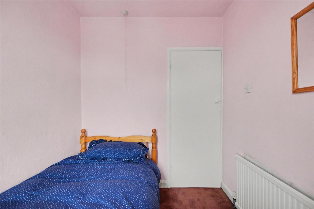 Bedroom 3 2.jpeg