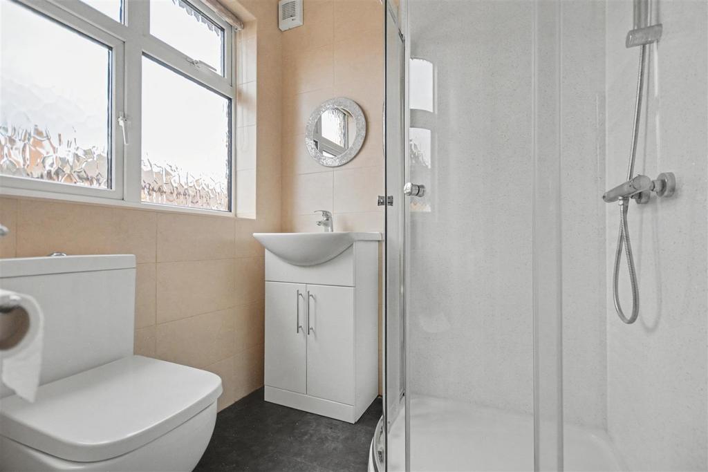 Shower Room.jpeg