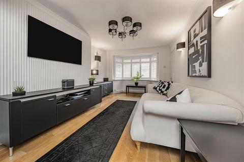 undefined, Hamilton Close, Bricket Wood, St. Albans