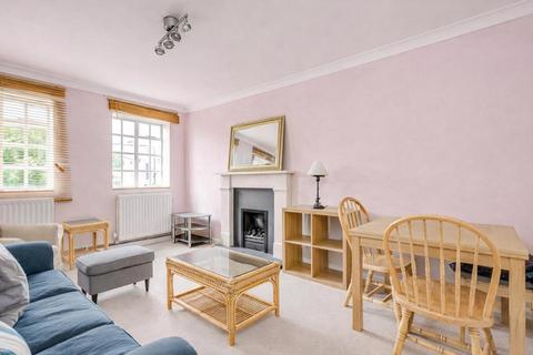 2 bedroom apartment to rent, Grove End Road, London NW8