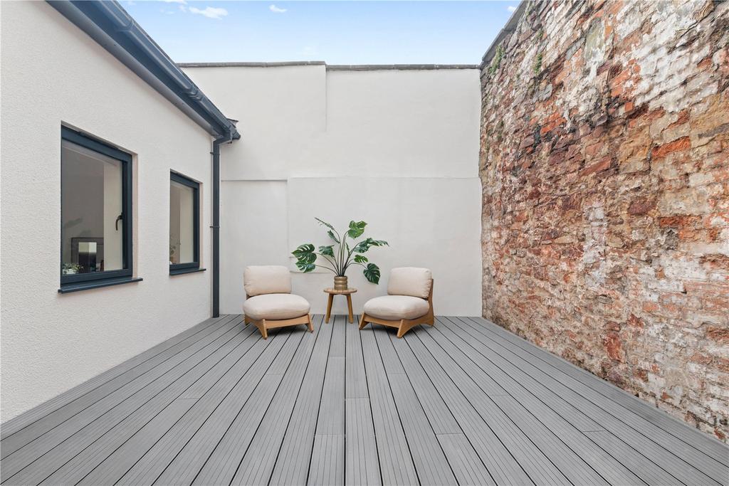 Shared Terrace
