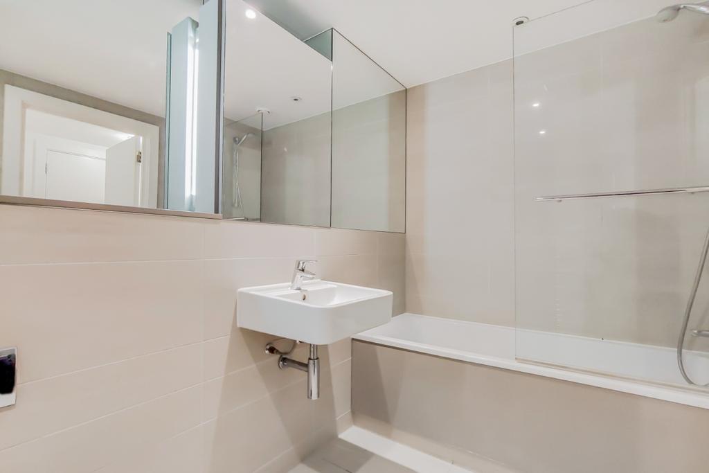 5 Bathroom-1