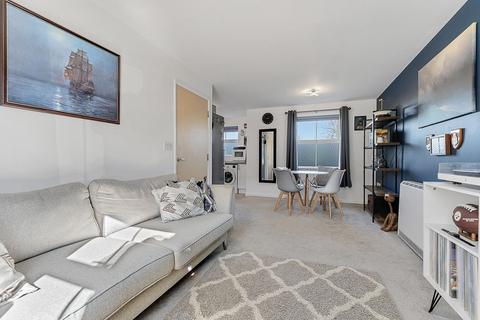 2 bedroom flat for sale, Marigold Lane, Loughborough LE12