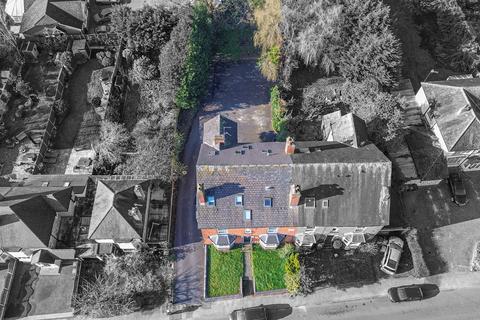 undefined, Elmdon Road, Marston Green, B37
