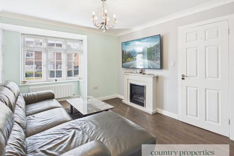 3 bedroom semi-detached house for sale, Wheatley Close, Welwyn Garden City, AL7