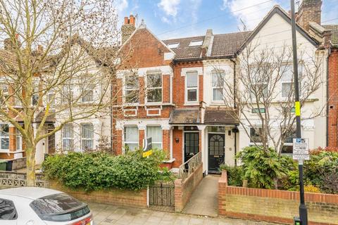 2 bedroom flat to rent, Gleneagle Road, London SW16