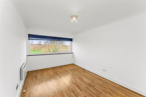 2 bedroom apartment to rent, Doncel Court, Forest View, Chingford,