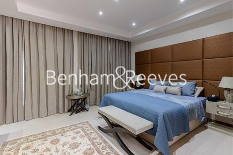 undefined, Trevor Place, Kensington SW7