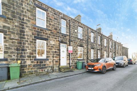 2 bedroom terraced house for sale, East View, Yeadon, Leeds