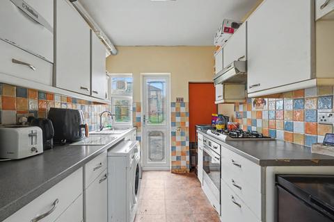 3 bedroom terraced house for sale, Westmount Avenue, Chatham, ME4