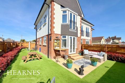 2 bedroom flat for sale, Good Road, Parkstone, Poole, BH12