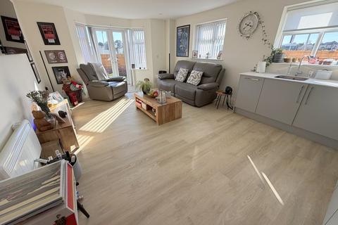 2 bedroom flat for sale, Good Road, Parkstone, Poole, BH12