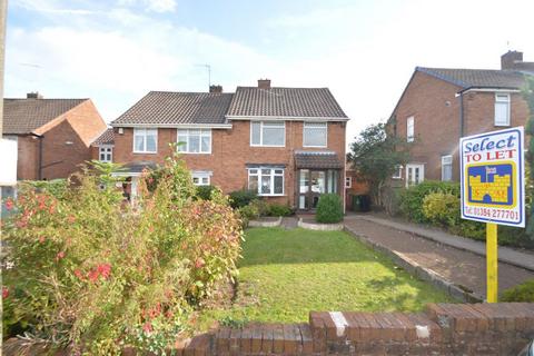 3 bedroom semi-detached house to rent, Brambleside, Wordsley