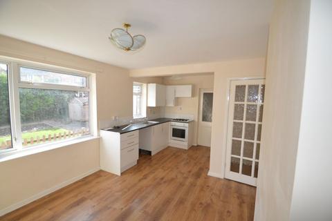 3 bedroom semi-detached house to rent, Brambleside, Wordsley