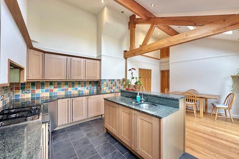 4 bedroom detached bungalow for sale, Tillington, Hereford, HR4