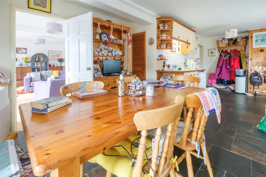 Parry Clover Cottage Downderry-18.jpg