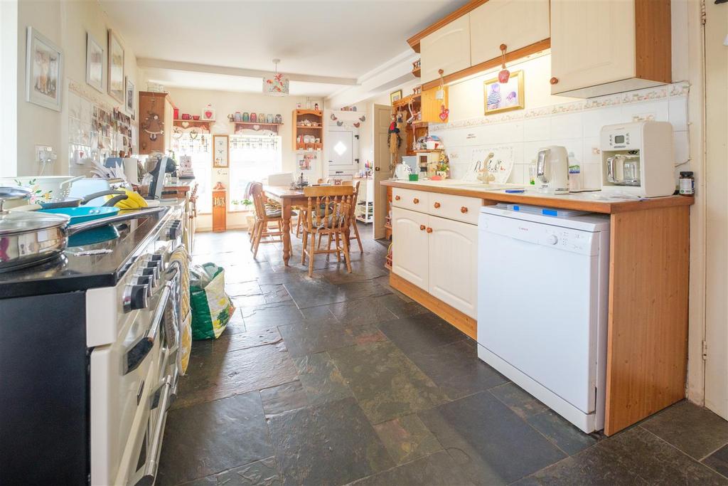 Parry Clover Cottage Downderry-16.jpg