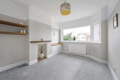 2 bedroom semi-detached bungalow for sale, Fairlight Avenue, Telscombe Cliffs, Peacehaven