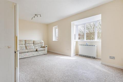 undefined, Woodland Grove, Epping