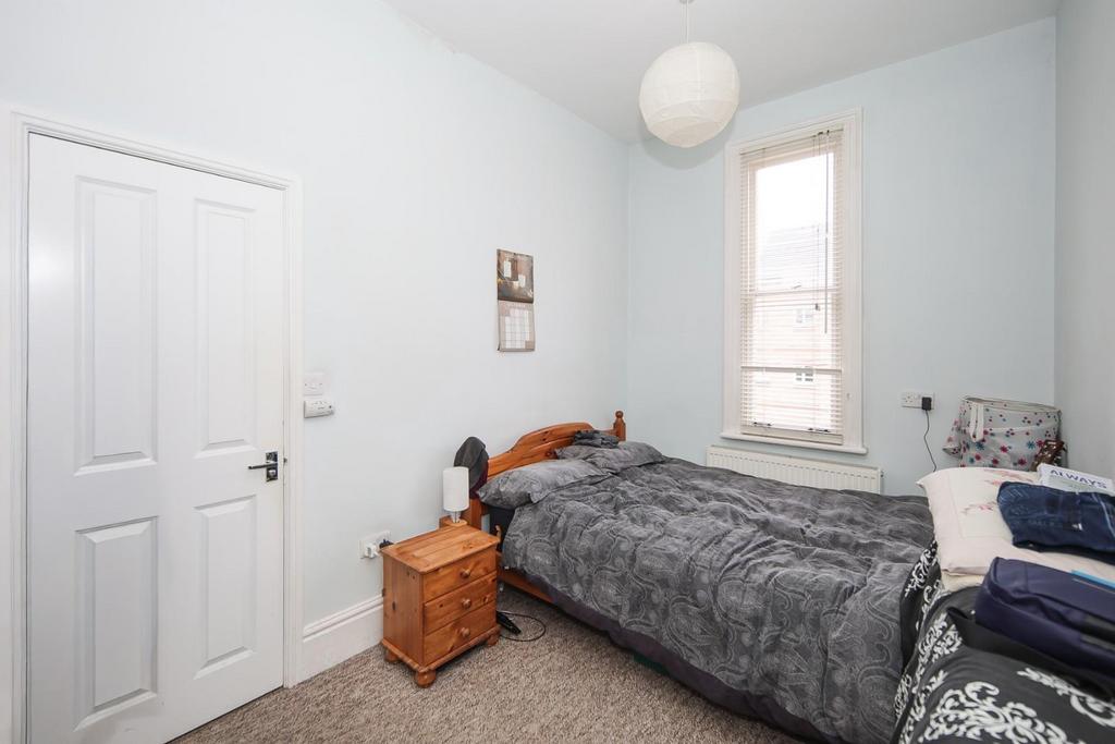 Flat 4  44 Charlotte St-4.jpg