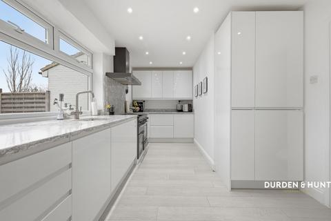 undefined, Nursery Road, Hook End, CM15