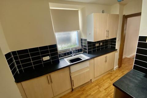2 bedroom flat to rent, Neath Road, Plasmarl, , Swansea