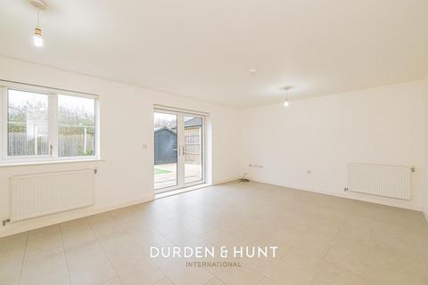 undefined, Ash Road, Chigwell, IG7