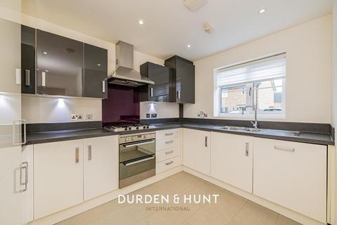 undefined, Ash Road, Chigwell, IG7