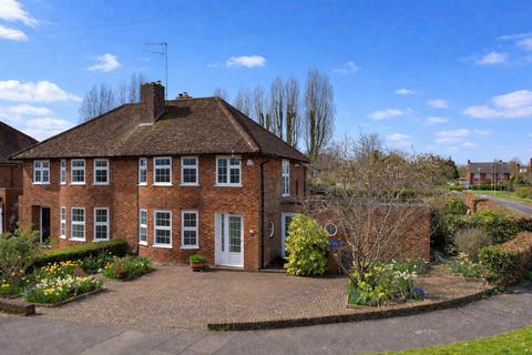 3 bedroom semi-detached house for sale, Fordwich Road, Welwyn Garden City, AL8
