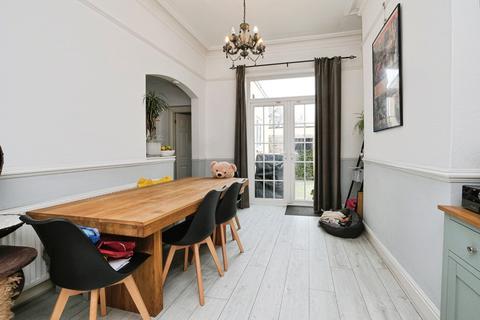 3 bedroom end of terrace house for sale, Brereton Avenue, Liverpool, Merseyside, L15