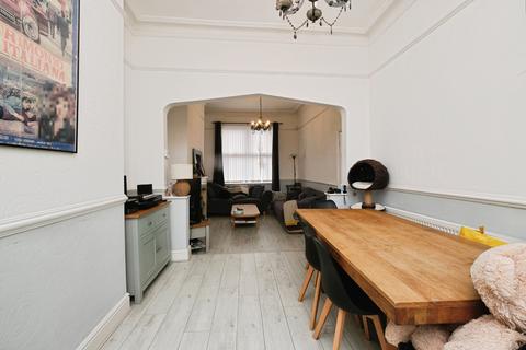 3 bedroom end of terrace house for sale, Brereton Avenue, Liverpool, Merseyside, L15
