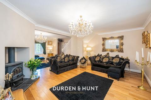 4 bedroom semi-detached house for sale, London Road, Stanford Rivers, CM5
