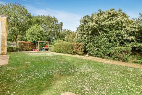 2 bedroom flat to rent, Carholme Road London SE23
