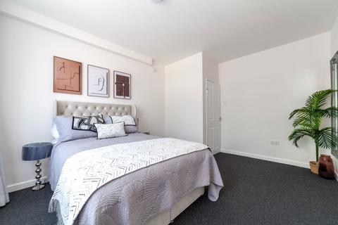 3 bedroom apartment to rent, Darlan Road, London, SW6