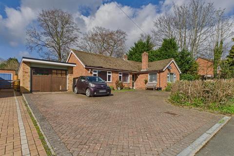 3 bedroom detached bungalow for sale, Summerfield Road, Malvern