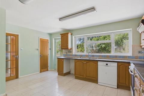 3 bedroom detached bungalow for sale, Summerfield Road, Malvern