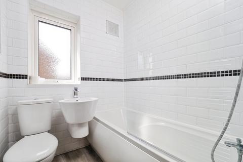 undefined, Fernwood Crescent, Wollaton, Nottingham, NG8