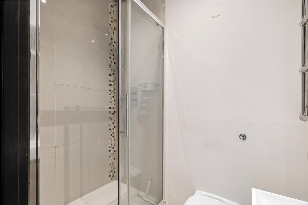 En Suite Shower Room