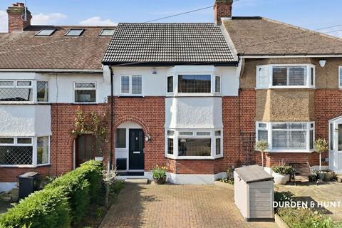 Coteford Close, Loughton, IG10