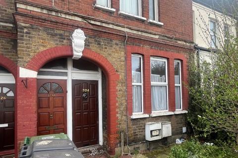 undefined, Lea Bridge Road, London E10