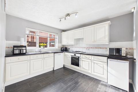 undefined, Fels Avenue, Worcester, Worcestershire, WR4