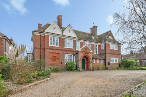 2 bedroom flat for sale, Cliff Avenue, Norfolk, NR27